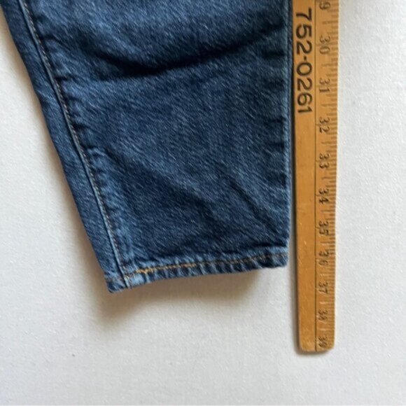 Levi's High Rise Moms Dark Blue Denim Jeans Sz 26 - Picture 9 of 10